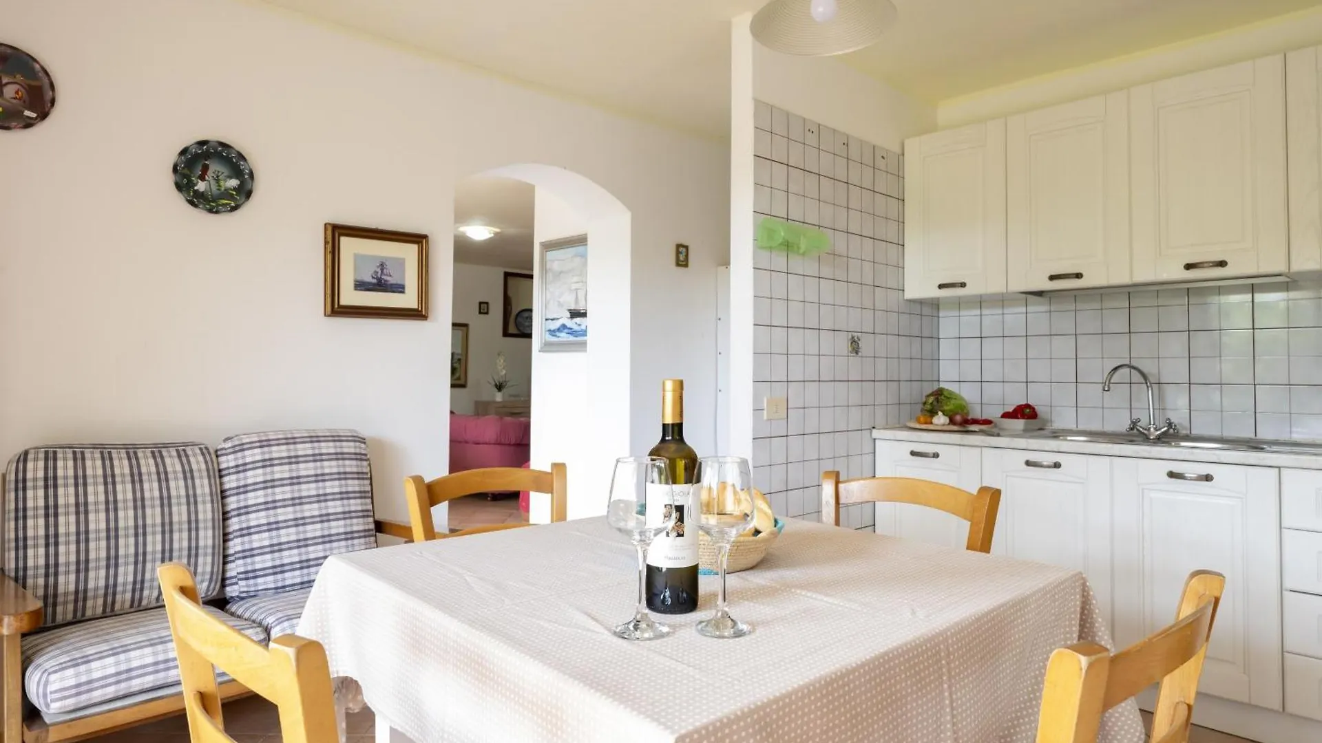 Depandance In Villa Deffenu 100 Mt Dalla Spiaggia Àrbatax 0*,  Italie