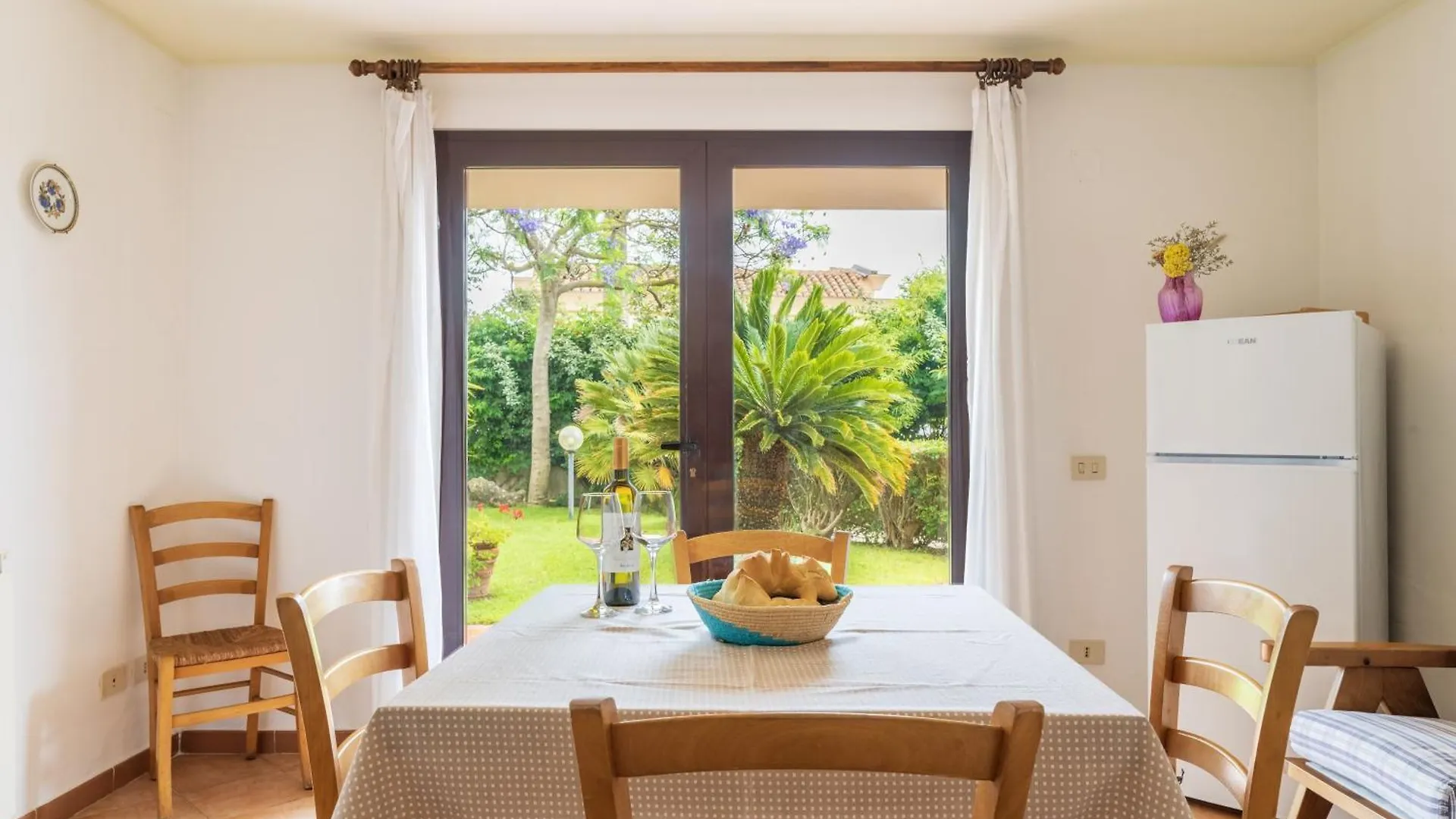 Depandance In Villa Deffenu 100 Mt Dalla Spiaggia Àrbatax